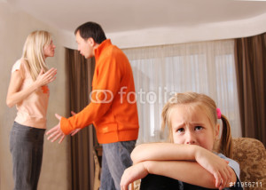 *FotoliaComp_11956711_couple-arguing-sad-child